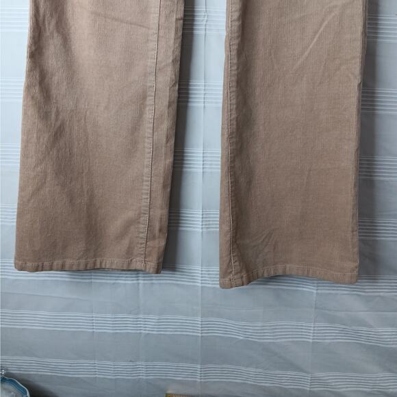Talbots‎ Women's Petites Khaki Colored Corduroy Pants Jeans Women's Size 14WP - Picture 3 of 11